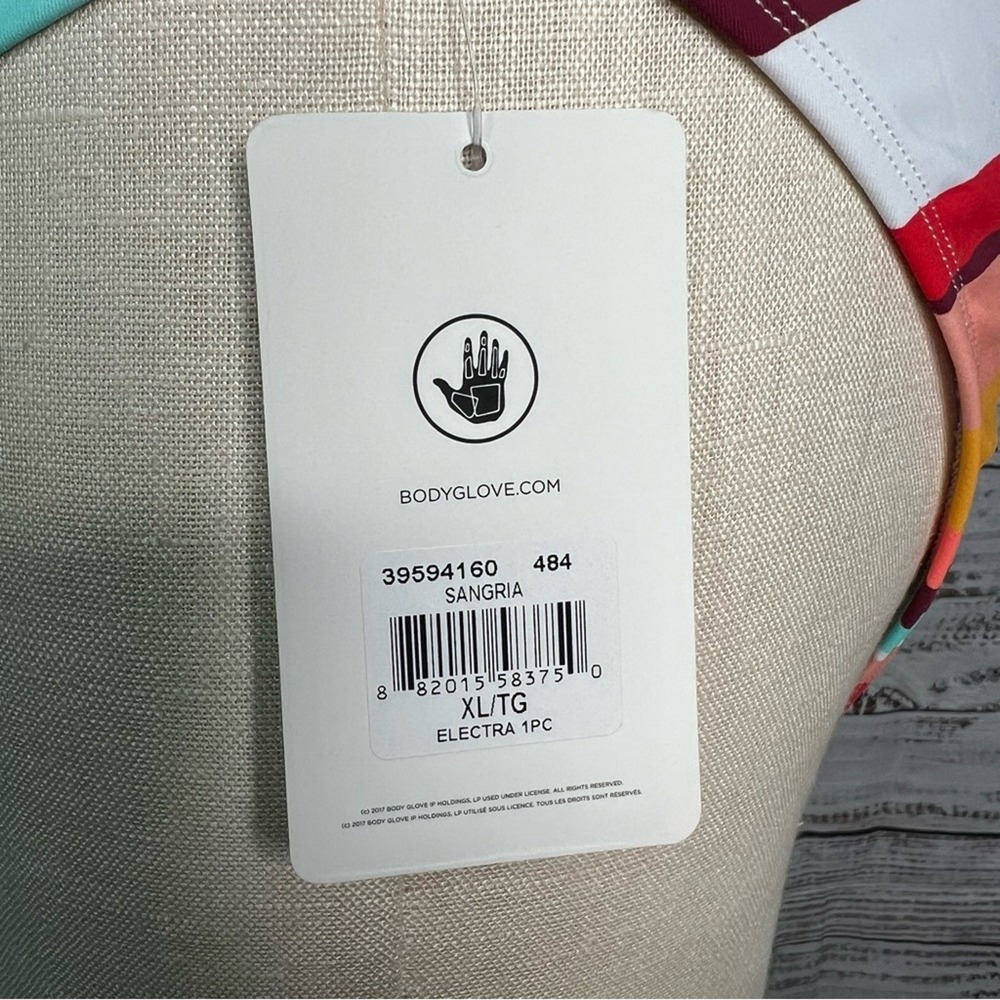 Body Glove XL Standard Electra One Piece Swimsuit Strappy Back Detail NEW - Picture 7 of 7
